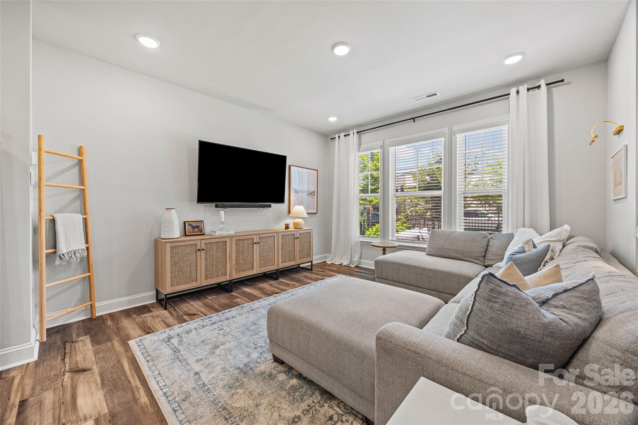 Villa Heights - Residential