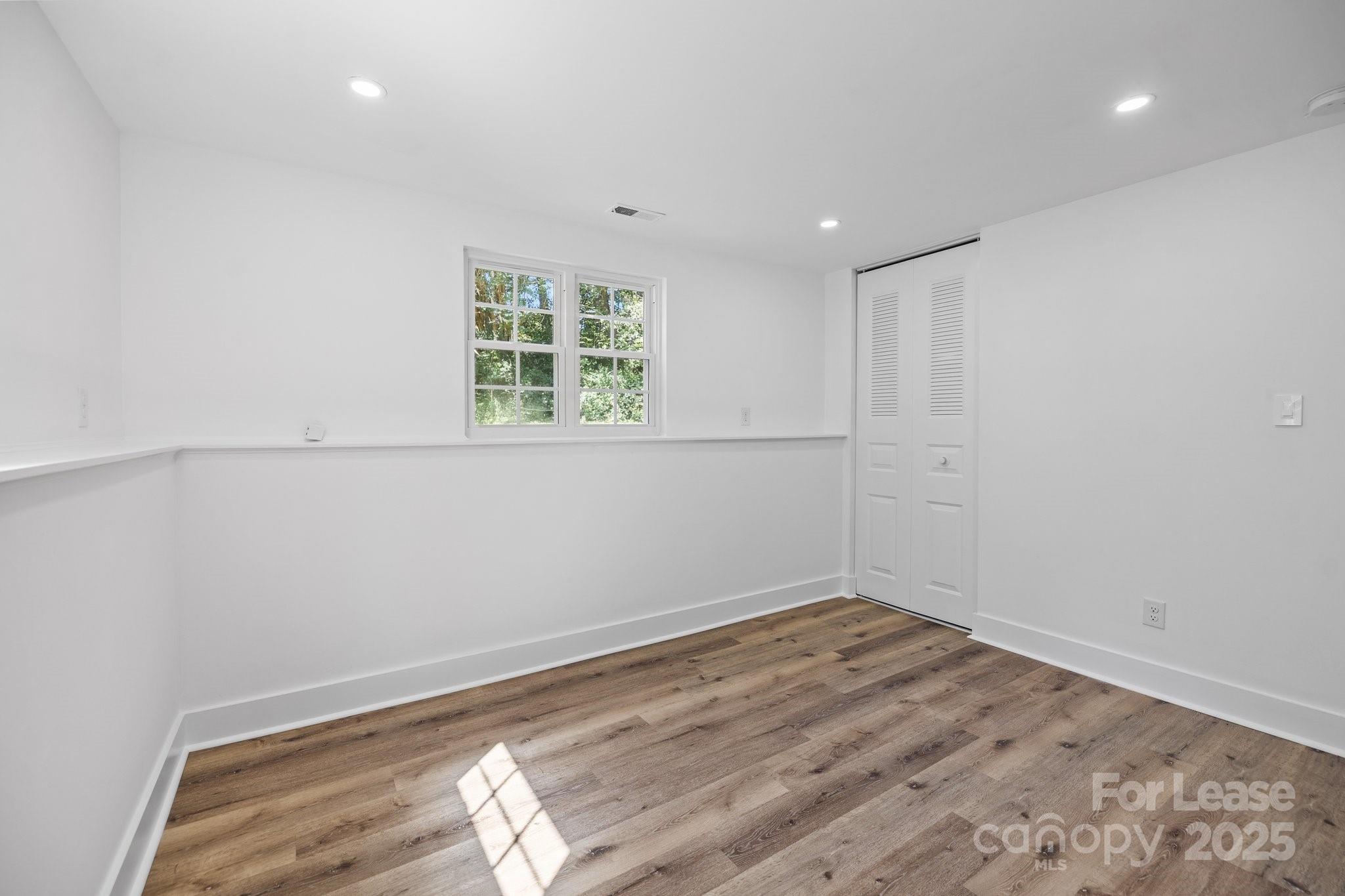 Wyndemere Crossing - Residential Lease