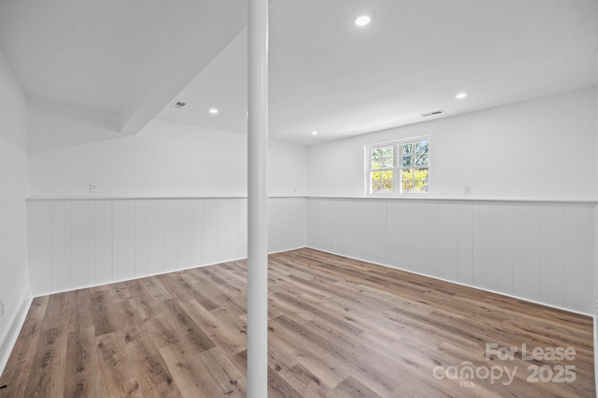 Wyndemere Crossing - Residential Lease