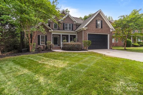 2213 Normandin Court Charlotte NC 28216