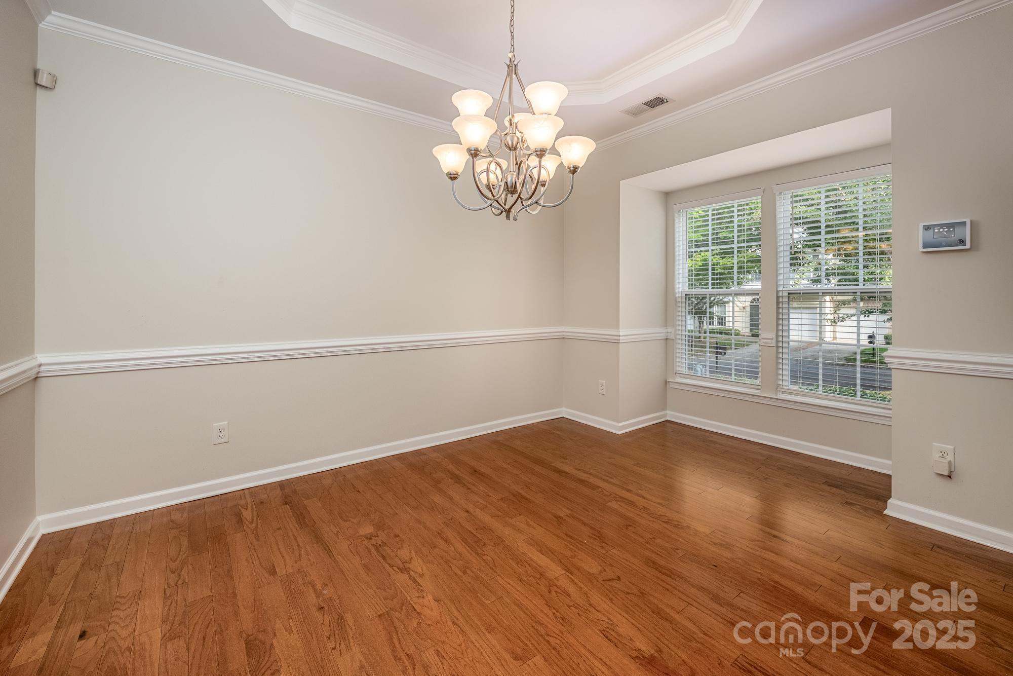 167 N Arcadian Way