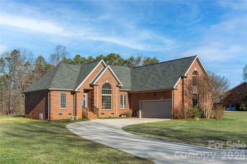 Photo of 209 Fox Fire Run, Gastonia, NC 28052 (MLS # 4337378)
