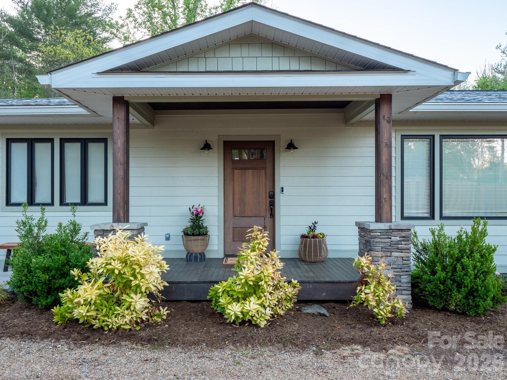 1048 Jenkins Valley Road