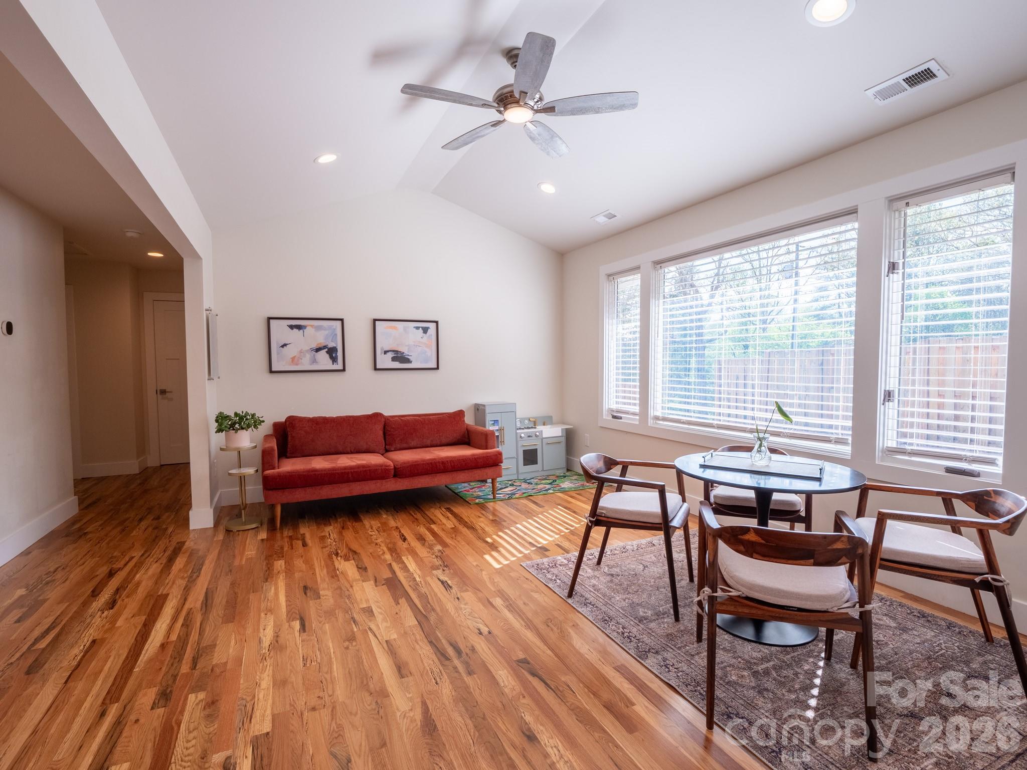 1048 Jenkins Valley Road