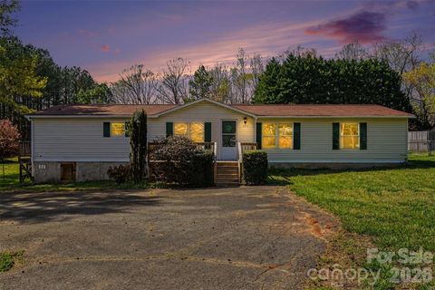 Photo of 1915 Beth Haven Church Road, Denver, NC 28037 (MLS # 4359852)