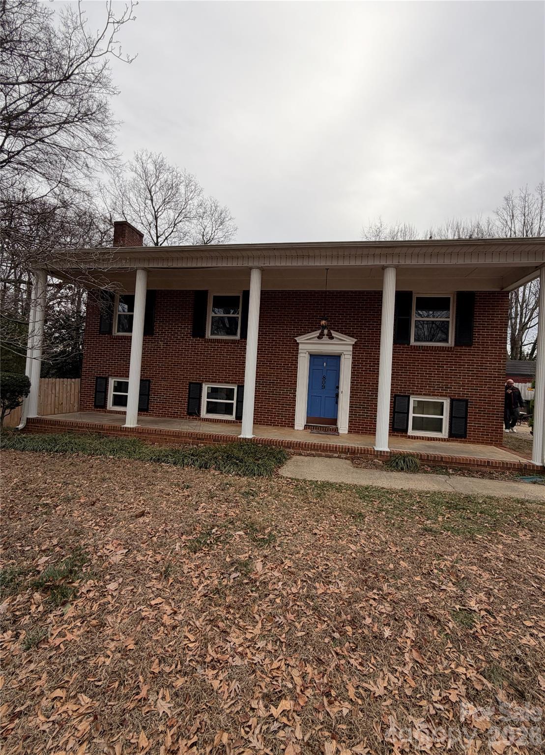 809 Forestbrook Drive