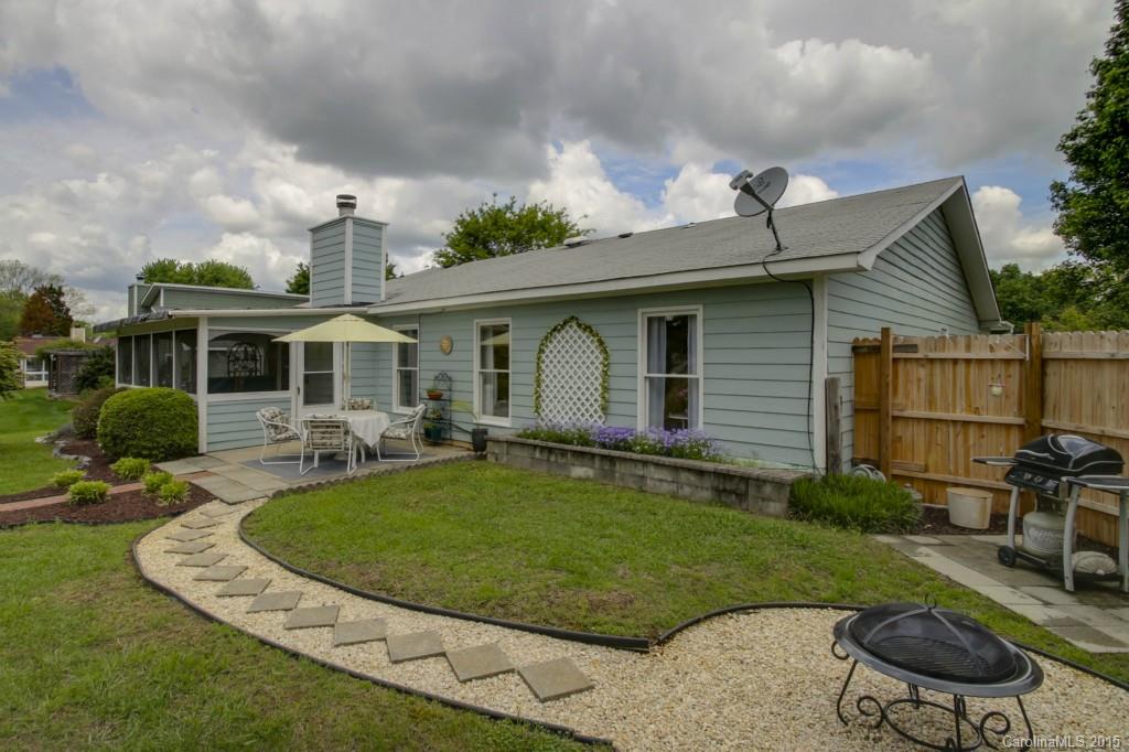 Walden On Carmel - Residential