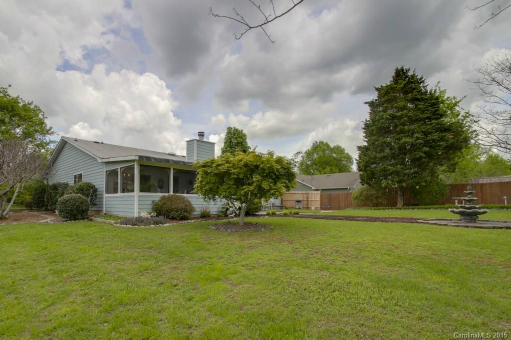 Walden On Carmel - Residential