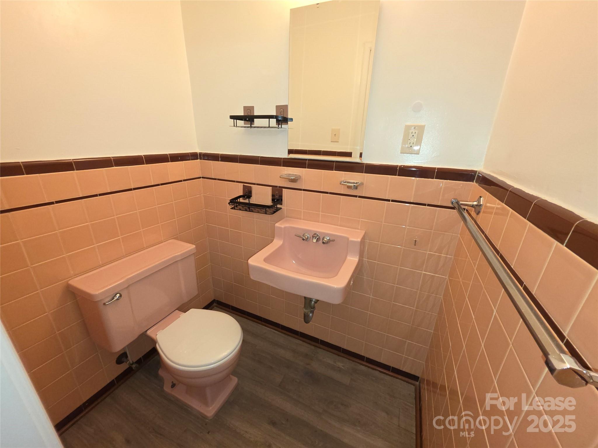 Medford Acres - Residential Lease