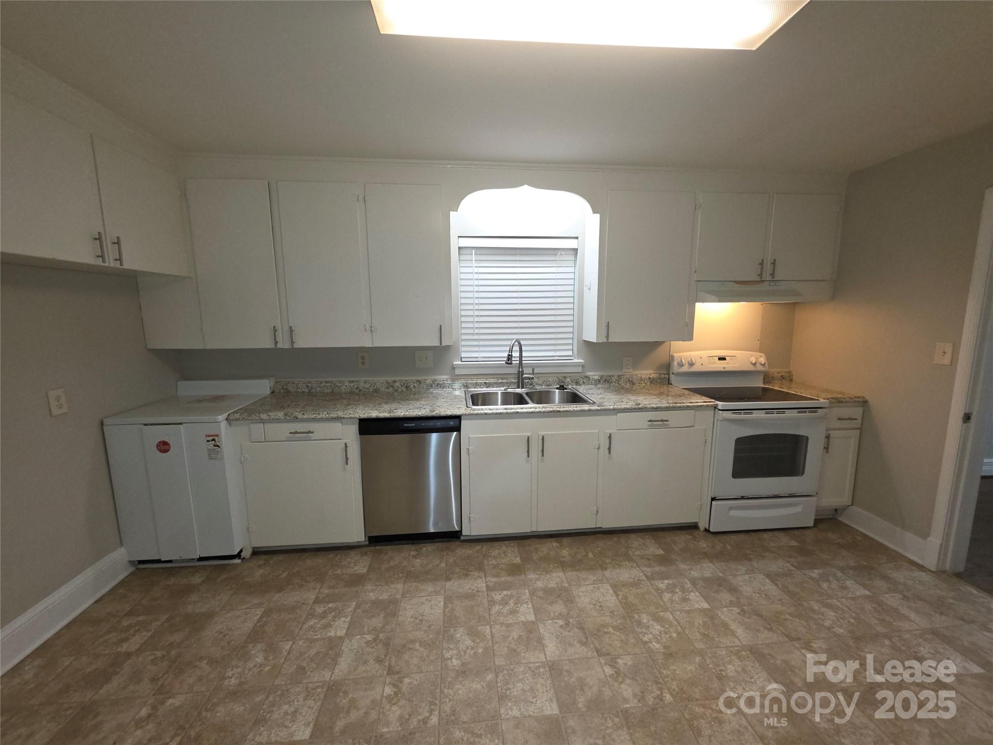 Medford Acres - Residential Lease