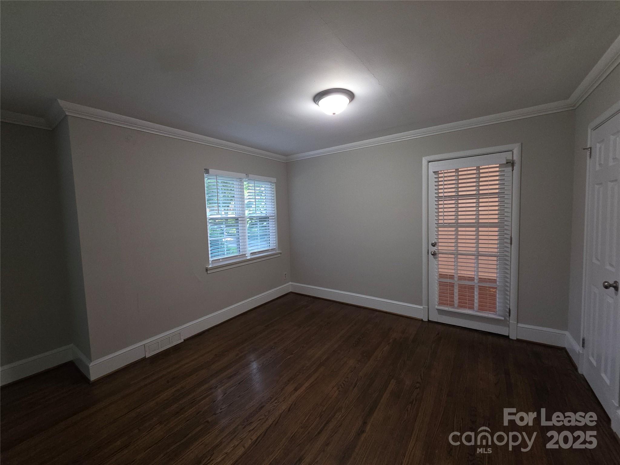 Medford Acres - Residential Lease