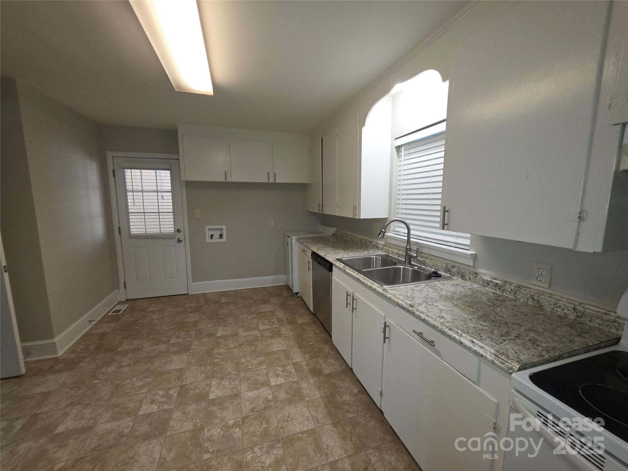 Medford Acres - Residential Lease