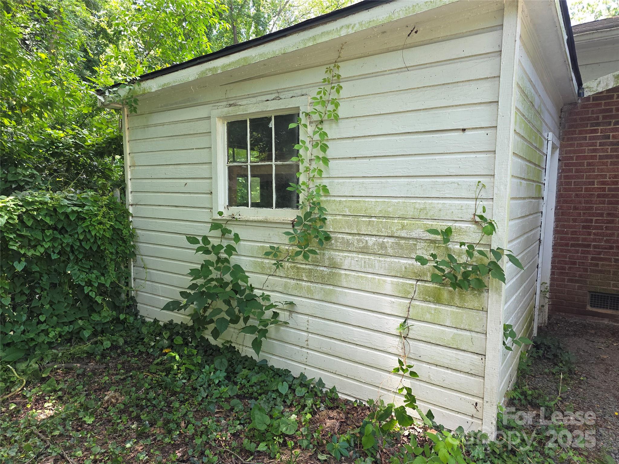 Medford Acres - Residential Lease