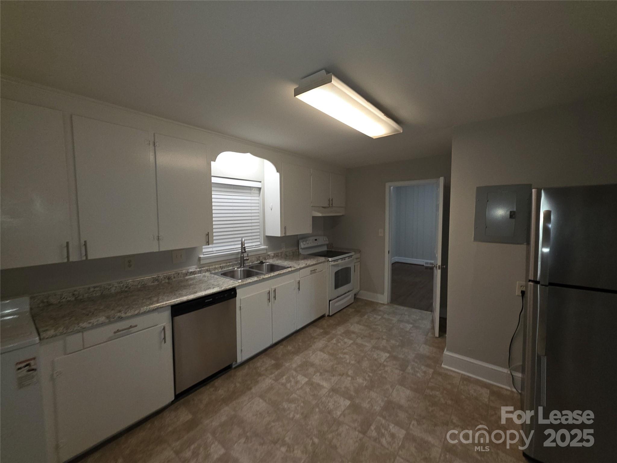 Medford Acres - Residential Lease