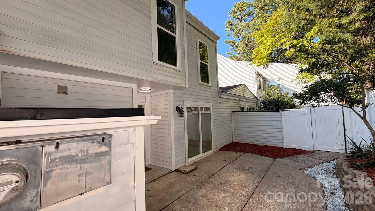7107 Stonington Lane