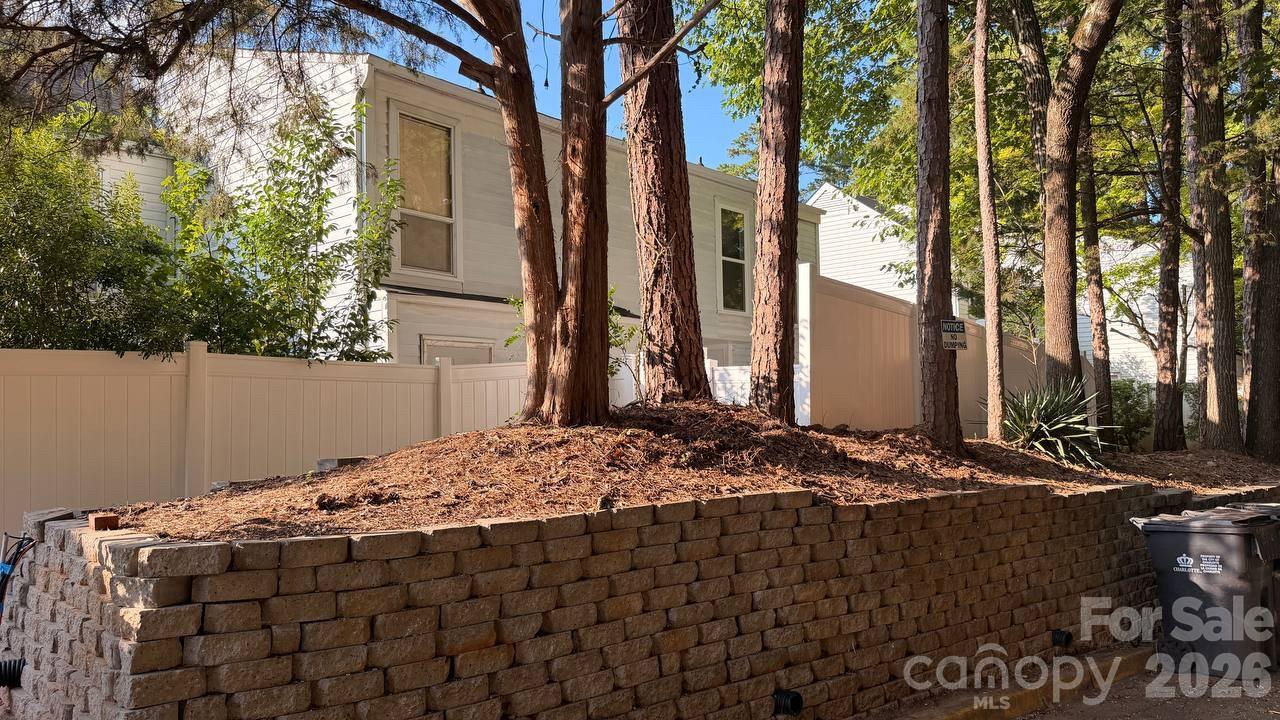7107 Stonington Lane