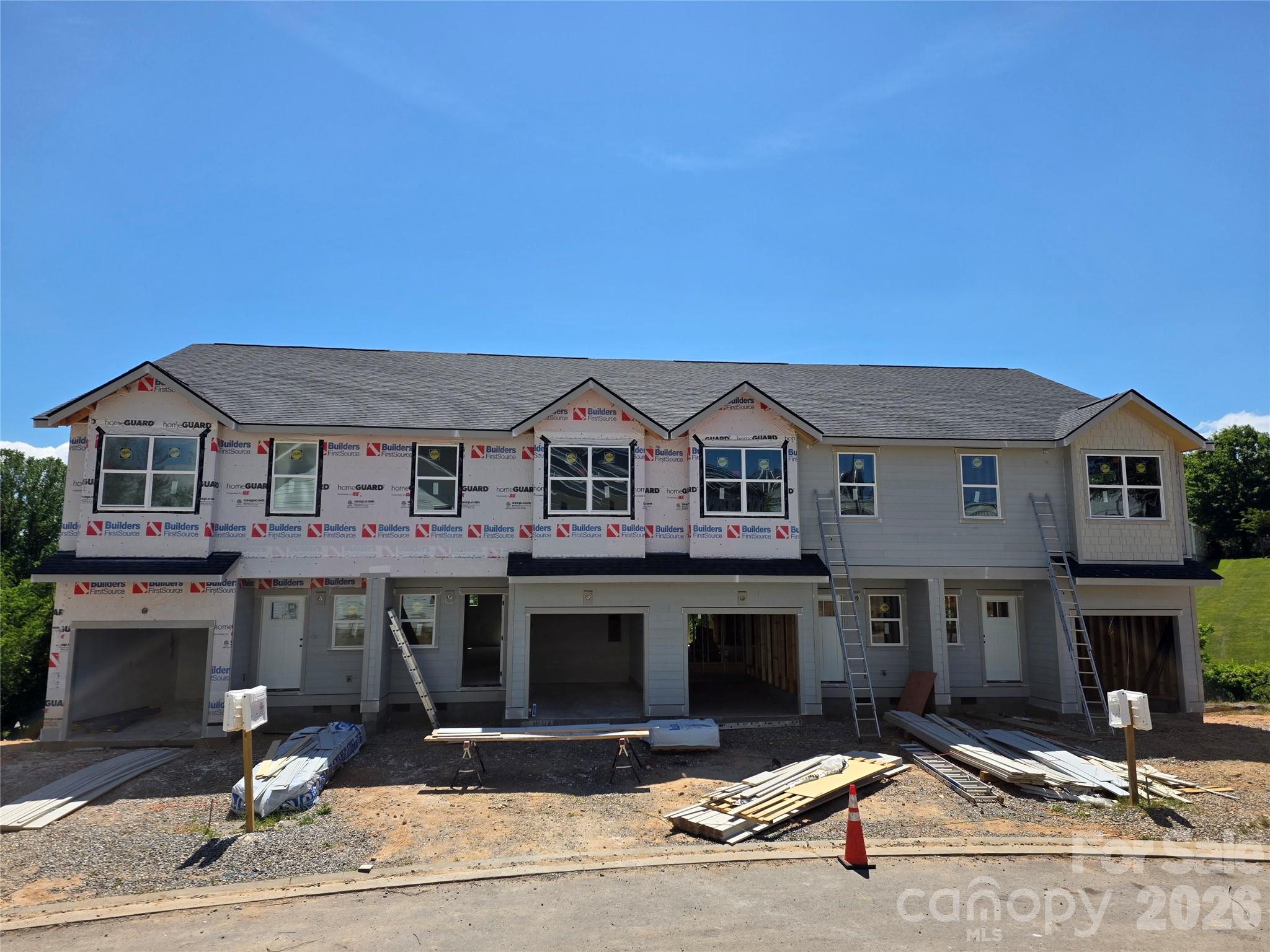 32 Brice Street 16