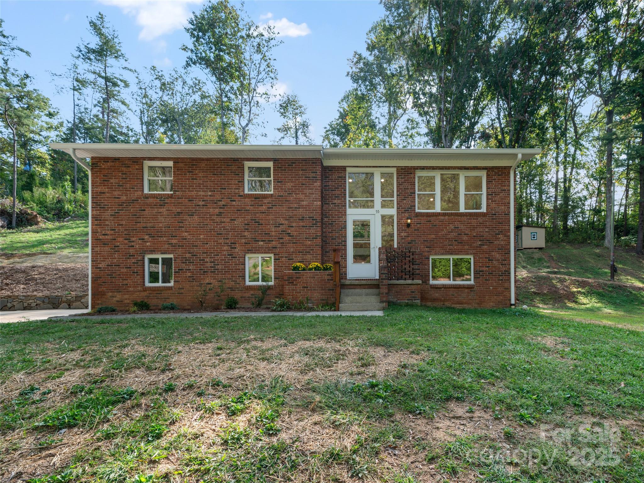 55 Stradwood Place