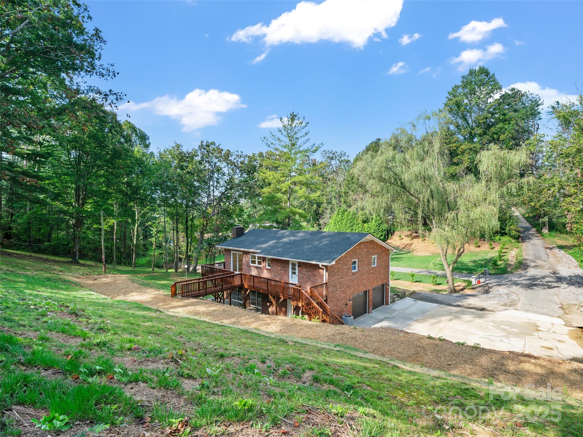 55 Stradwood Place