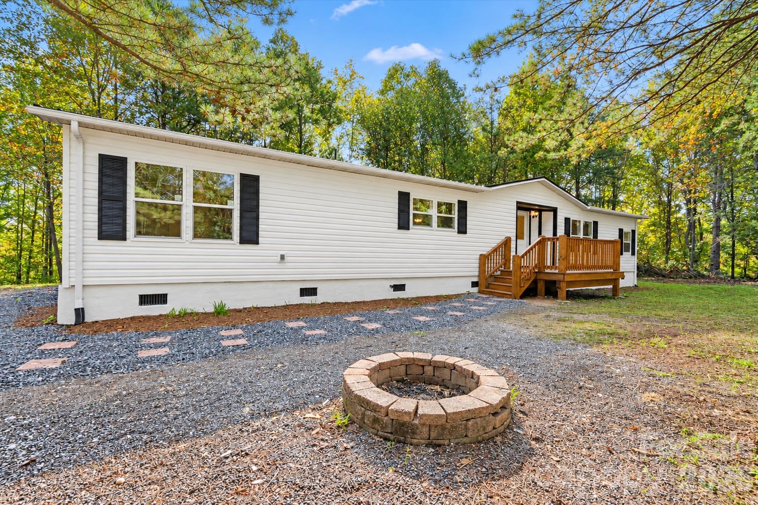 127 Pinnacle Heights Drive