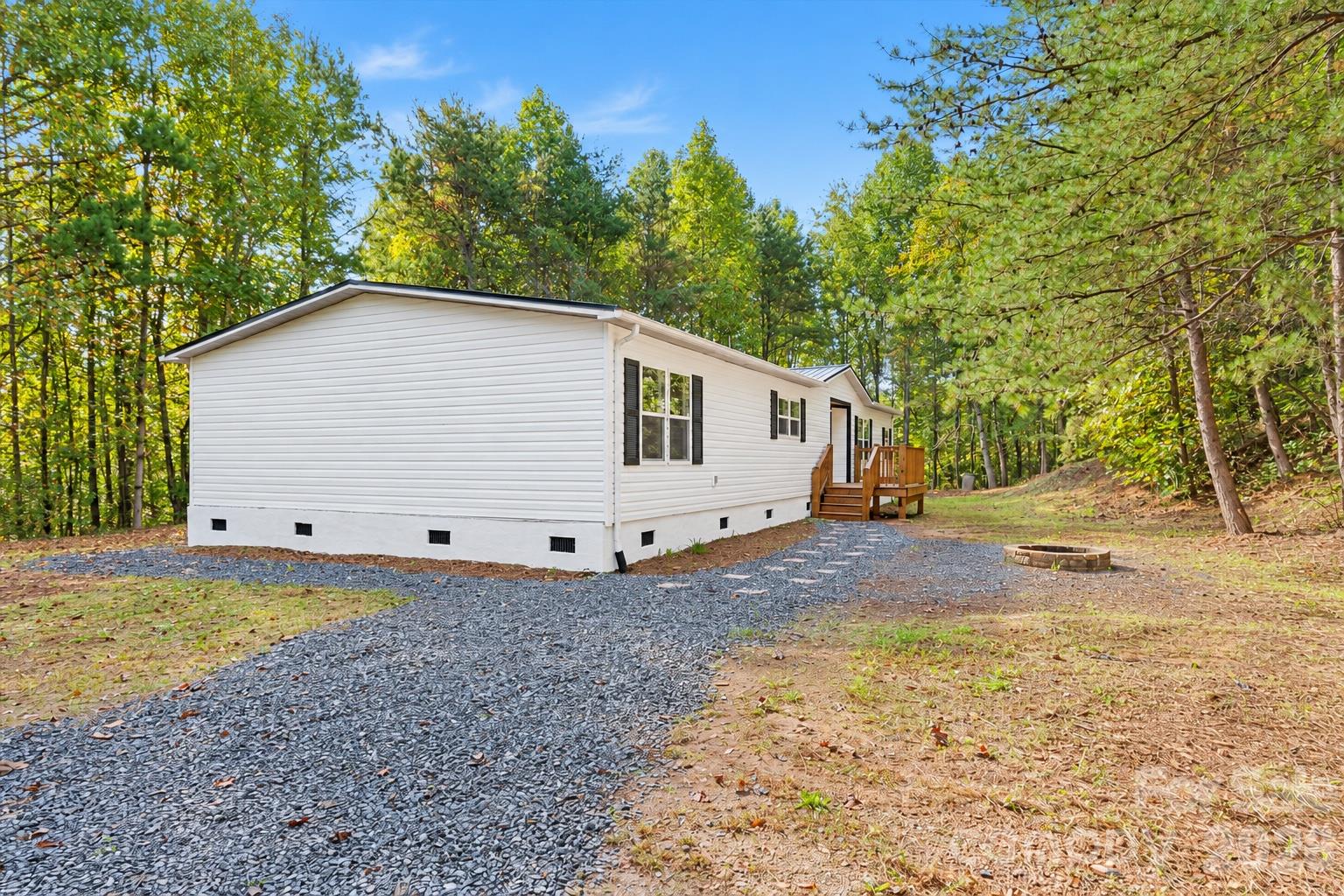 127 Pinnacle Heights Drive