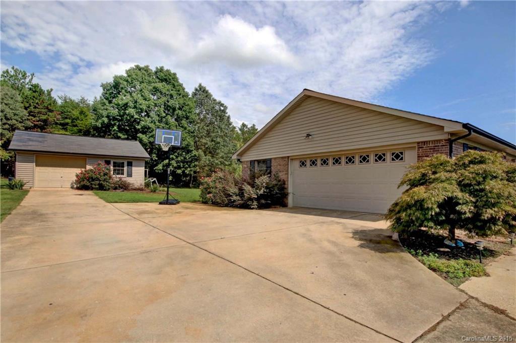 Country Woods Estate - Residential