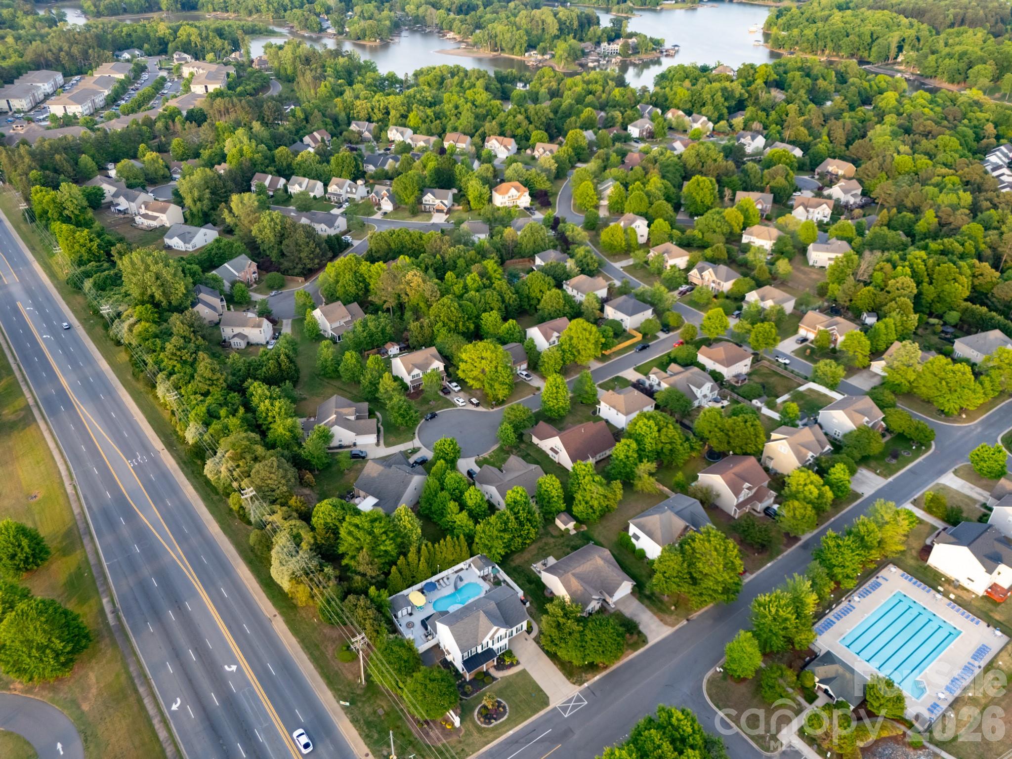 Autumn Cove at Lake Wylie - Residential