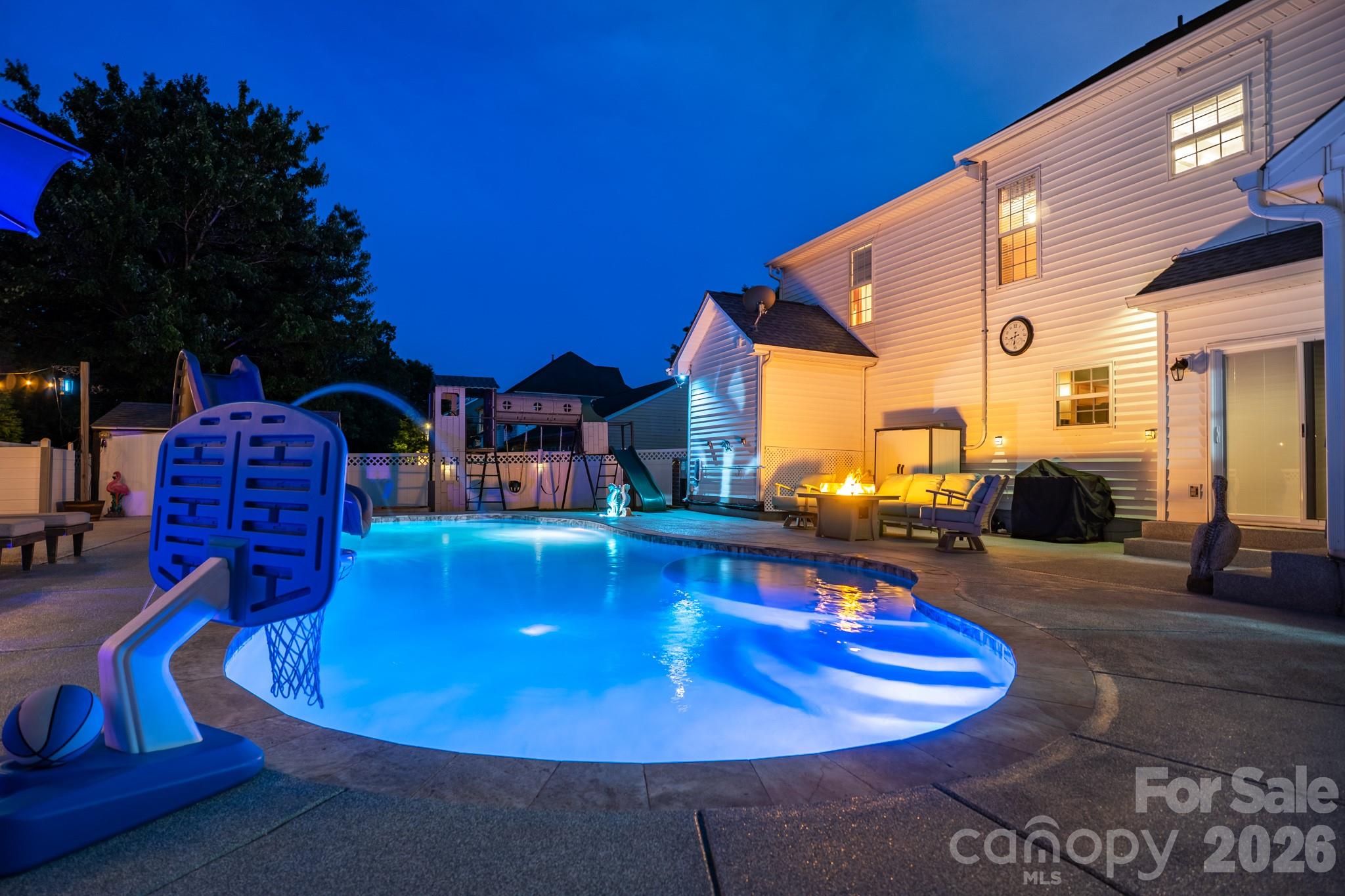 Autumn Cove at Lake Wylie - Residential