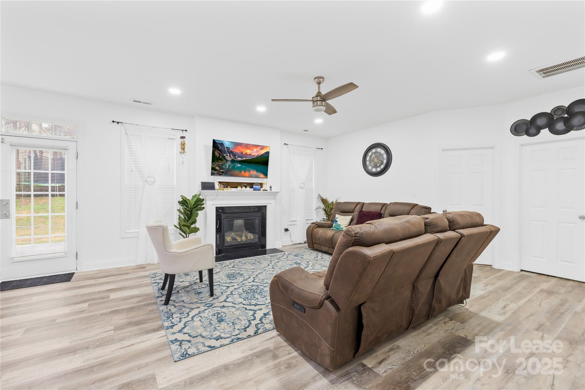 Highland Creek - Residential Lease