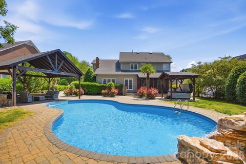 1522 12th Fairway Drive NW Concord NC 28027