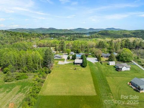 67 Twin Elm Knoll Hendersonville NC 28792