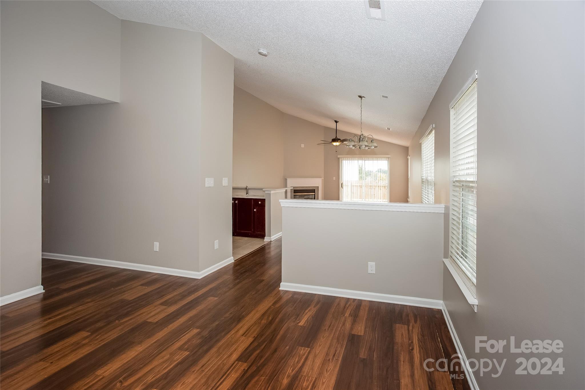 Stewarts Crossing - Residential Lease