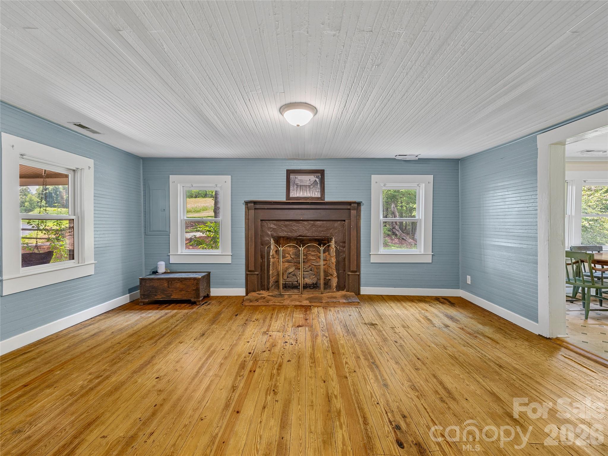 292 Fowler Road