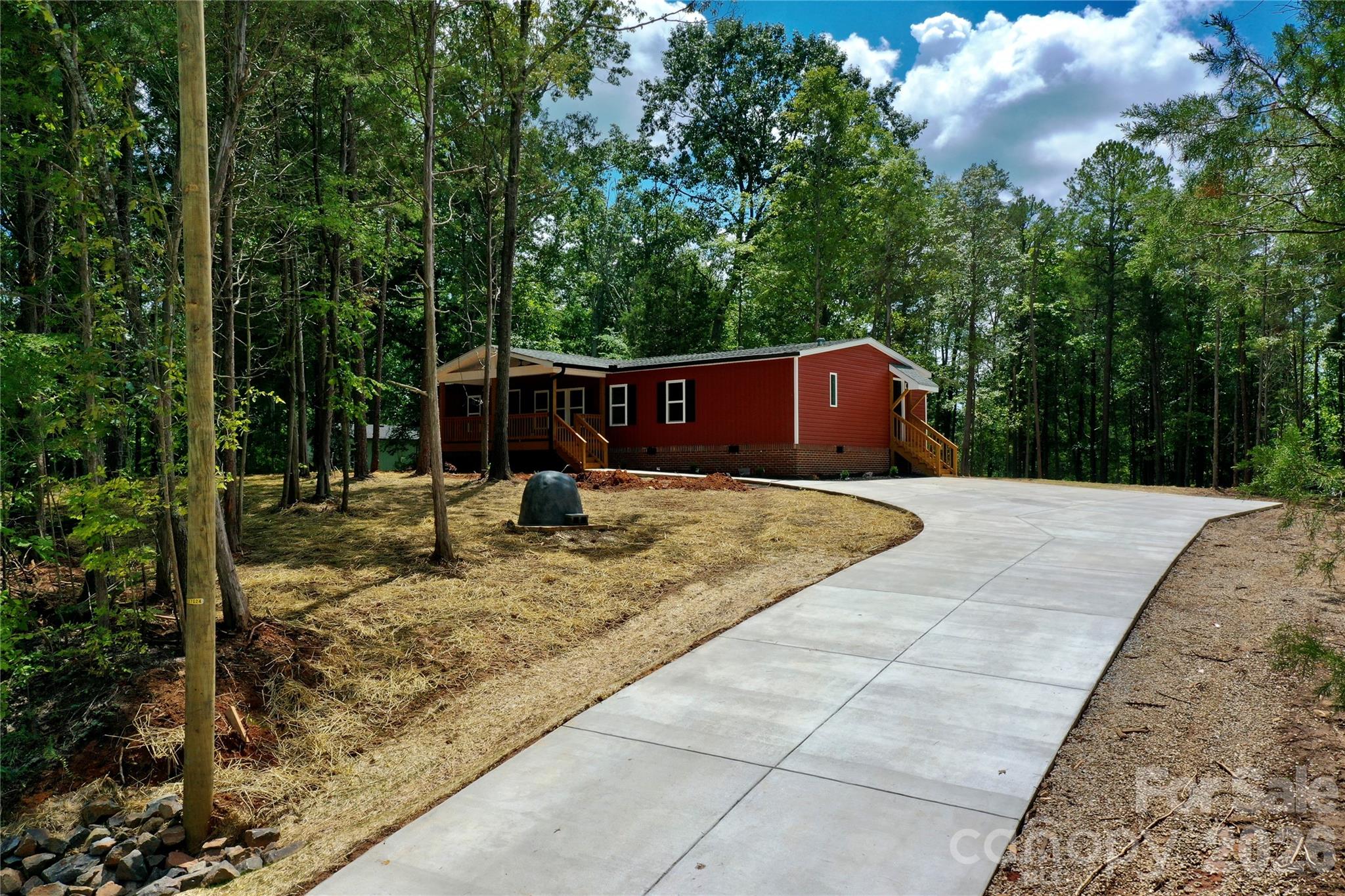 9401 Seymour Lane