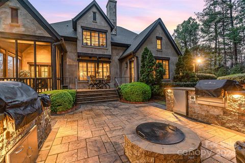 Photo of 16725 Ashton Oaks Drive, Charlotte, NC 28278 (MLS # 4123318)