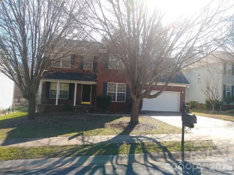 Photo of 12029 Stone Forest Drive, Pineville, NC 28134 (MLS # 4380665)