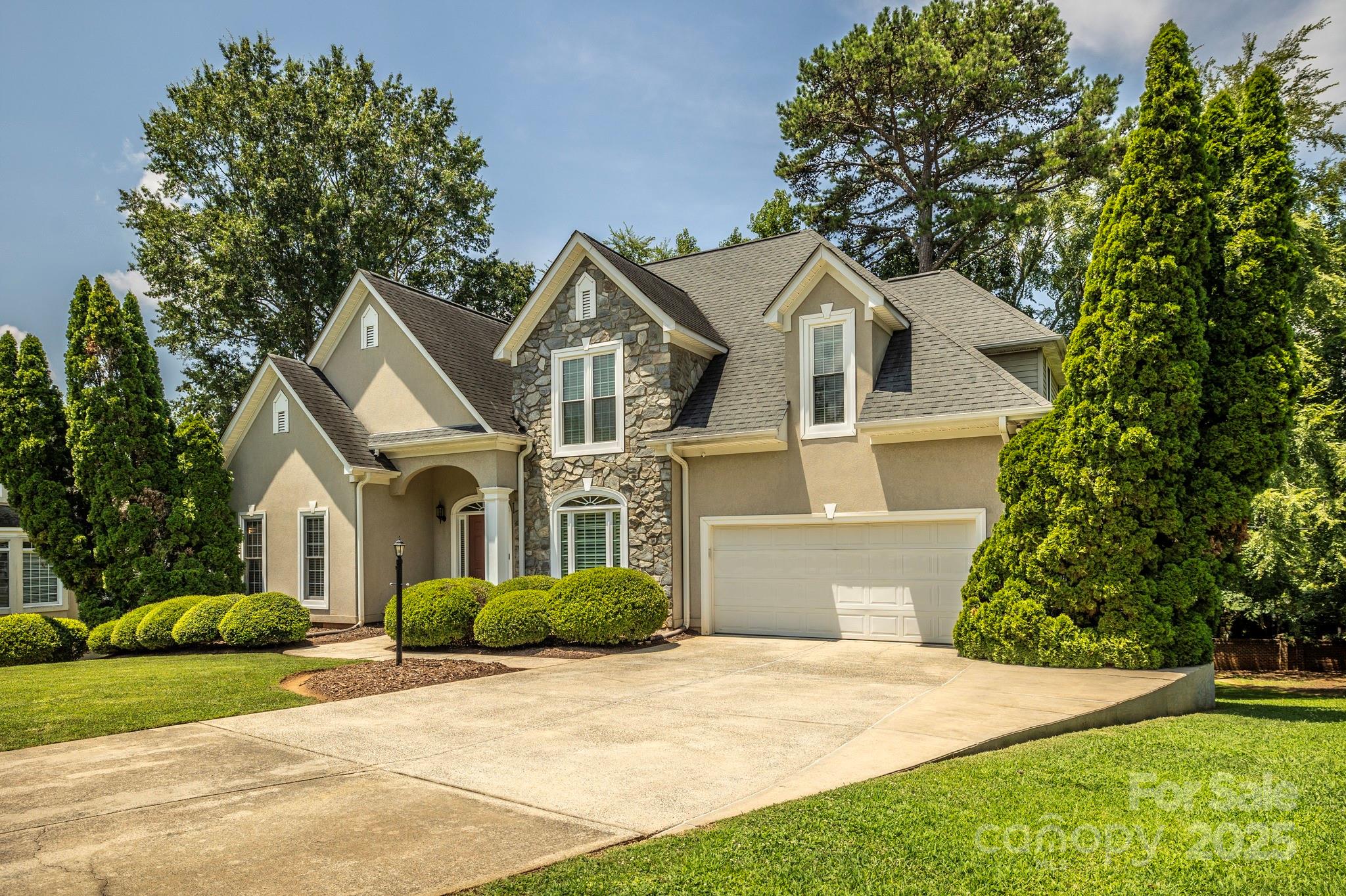 1253 Iverleigh Trail