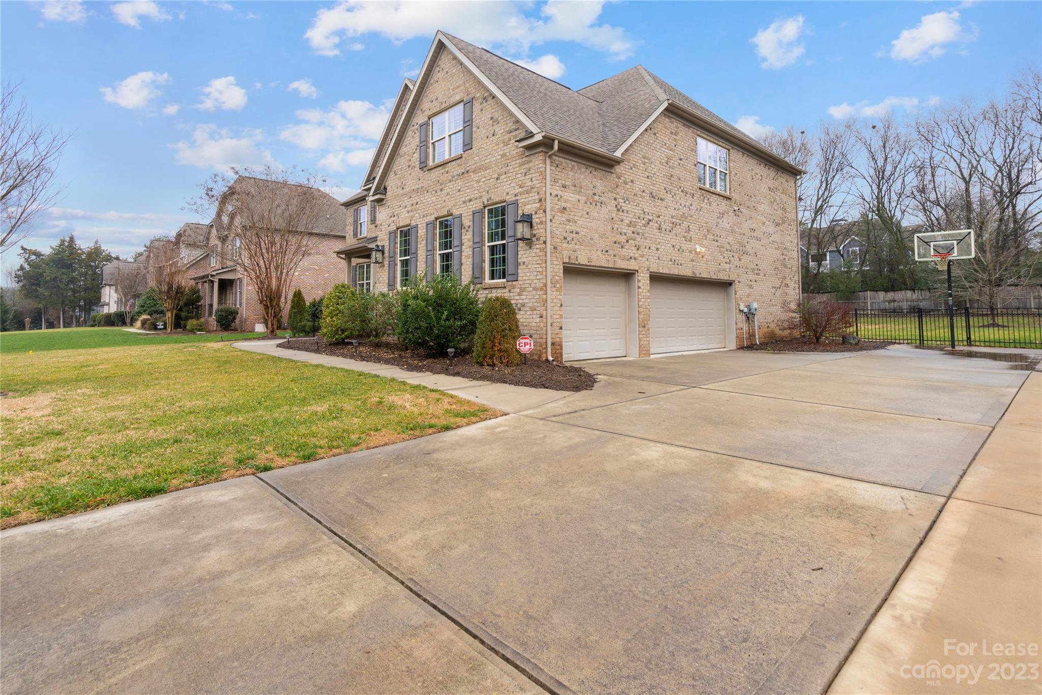 Arboretum Crossing - Residential Lease