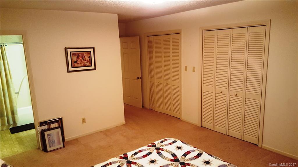 Olde Point - Residential