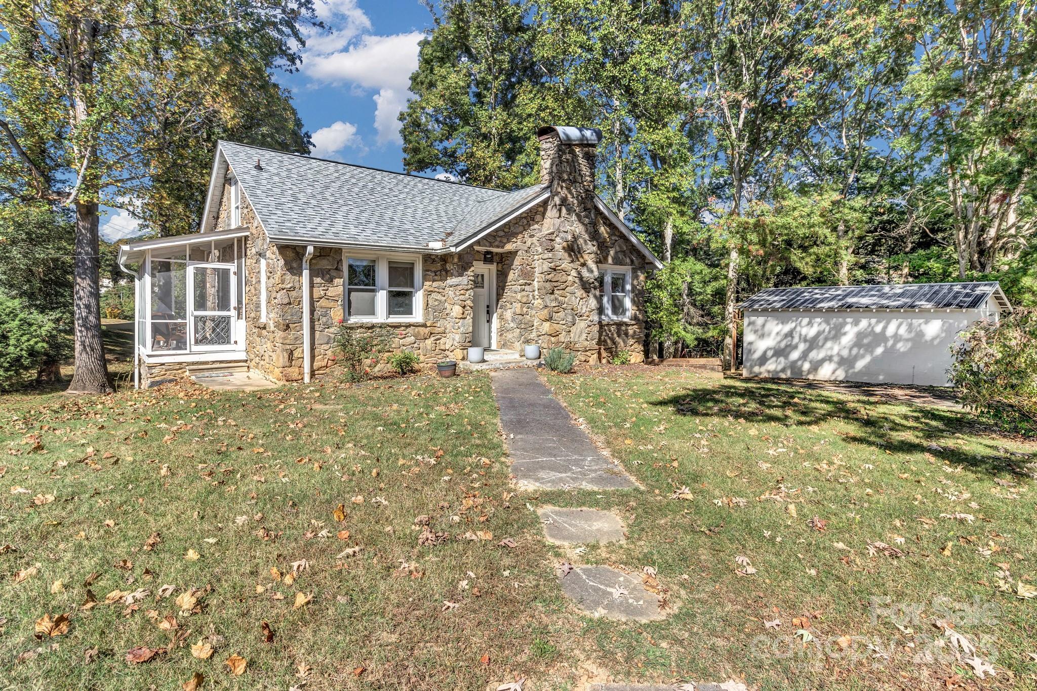 14 Mineral Springs Road