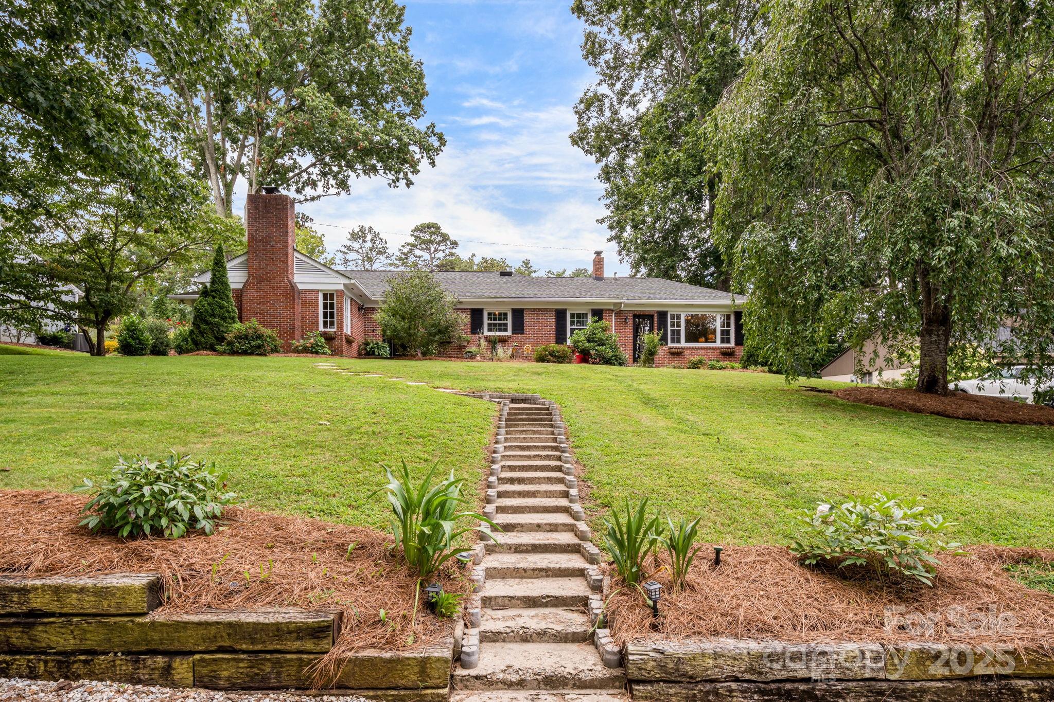 52 Shorewood Drive