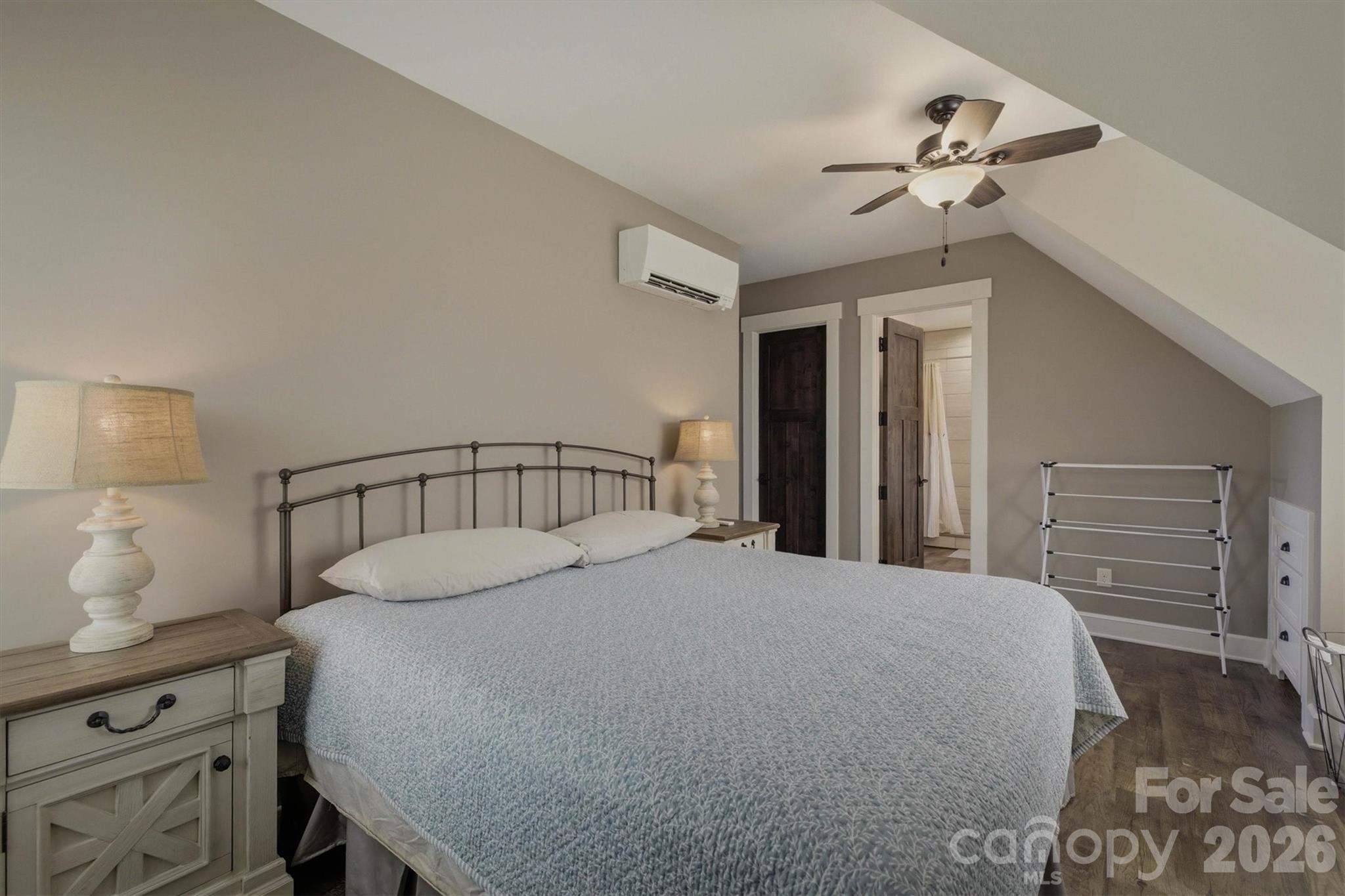 Old Wildlife Club - Residential