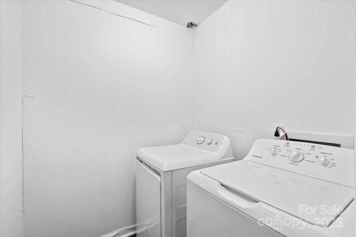 Sharon Lakes - Residential