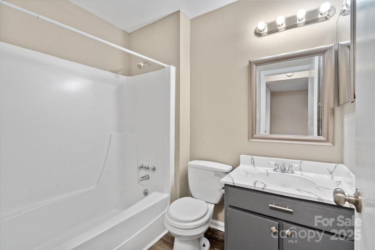 Sharon Lakes - Residential