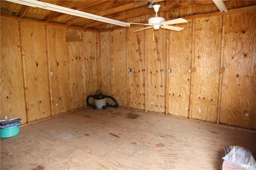 Mountain Manor - Residential