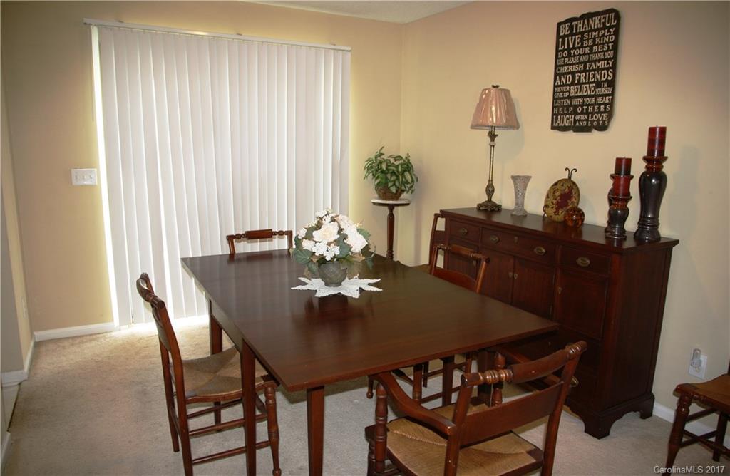 Mountain Manor - Residential