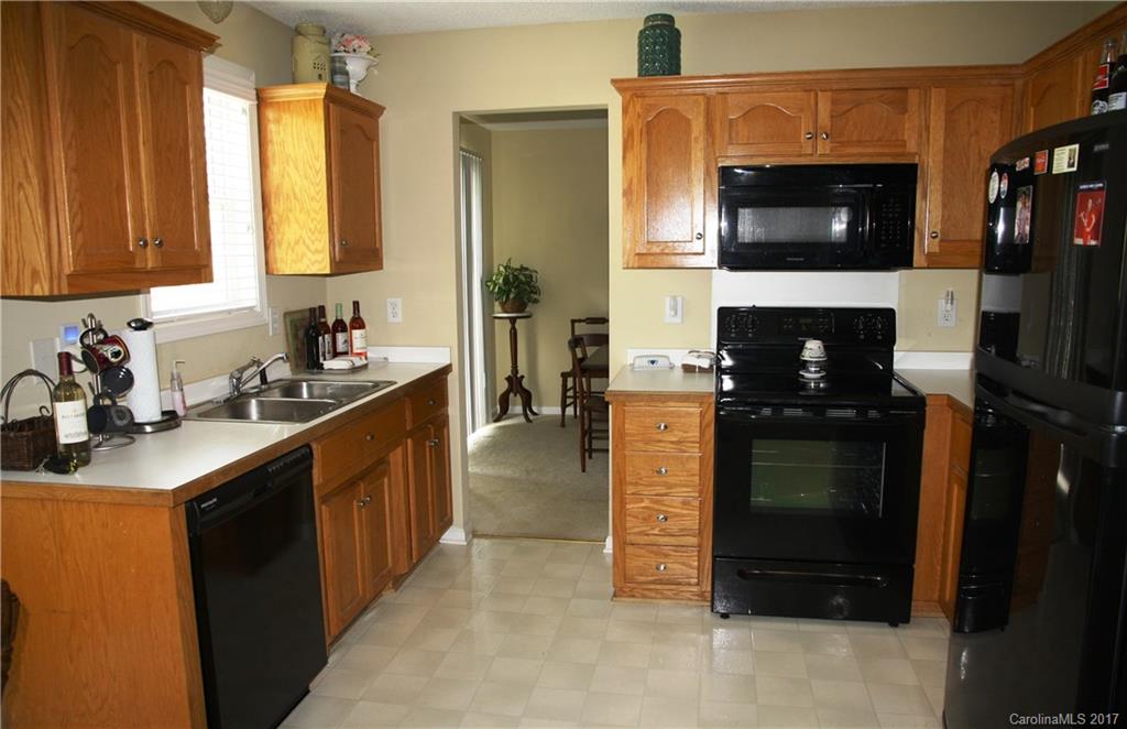 Mountain Manor - Residential