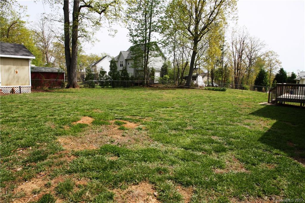 Mountain Manor - Residential