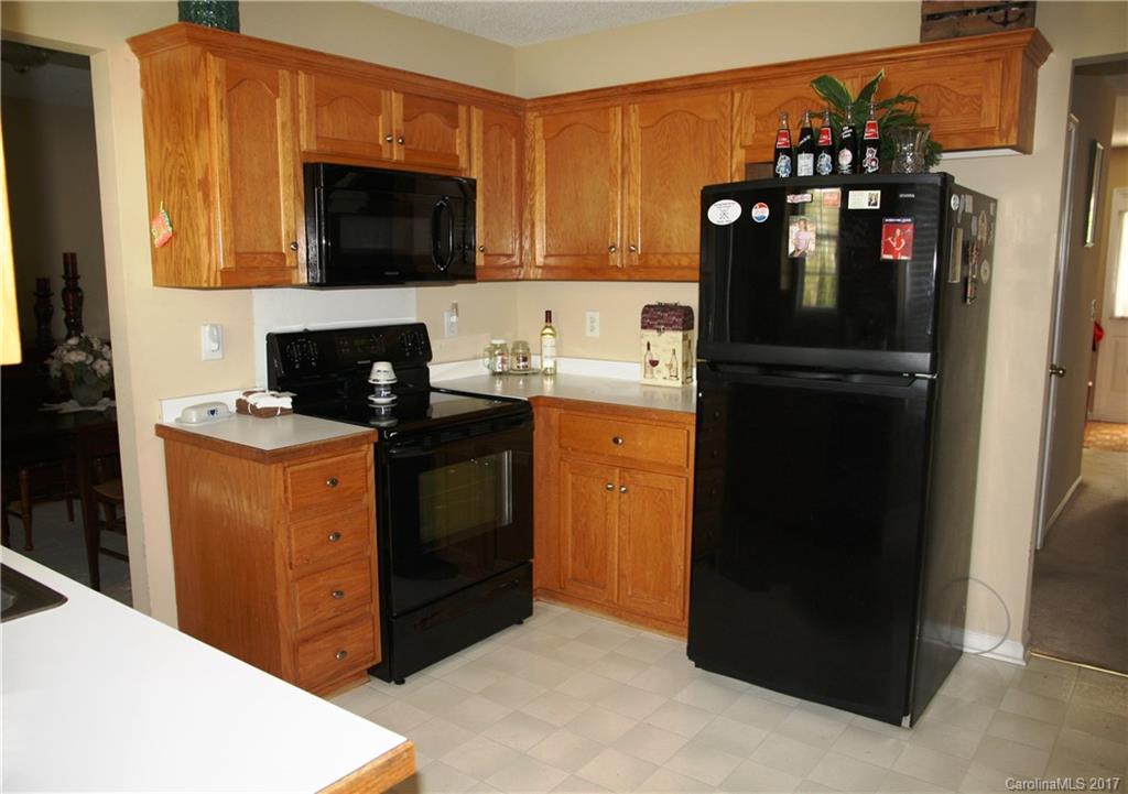 Mountain Manor - Residential