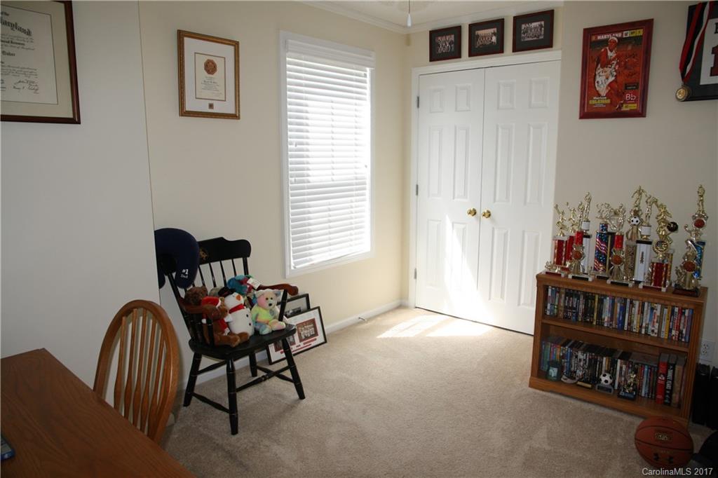 Mountain Manor - Residential